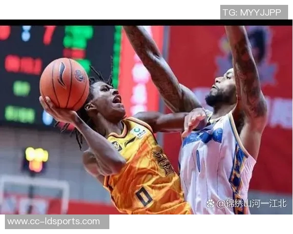 特奎维恩史密斯砍下41分10篮板媒体人称其为归化新星太吸引人