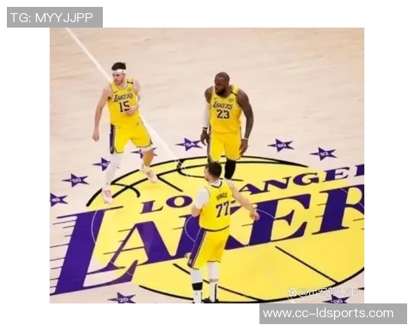 里夫斯盛赞詹姆斯:他是球队的胜利保障存在即是提升球队的力量